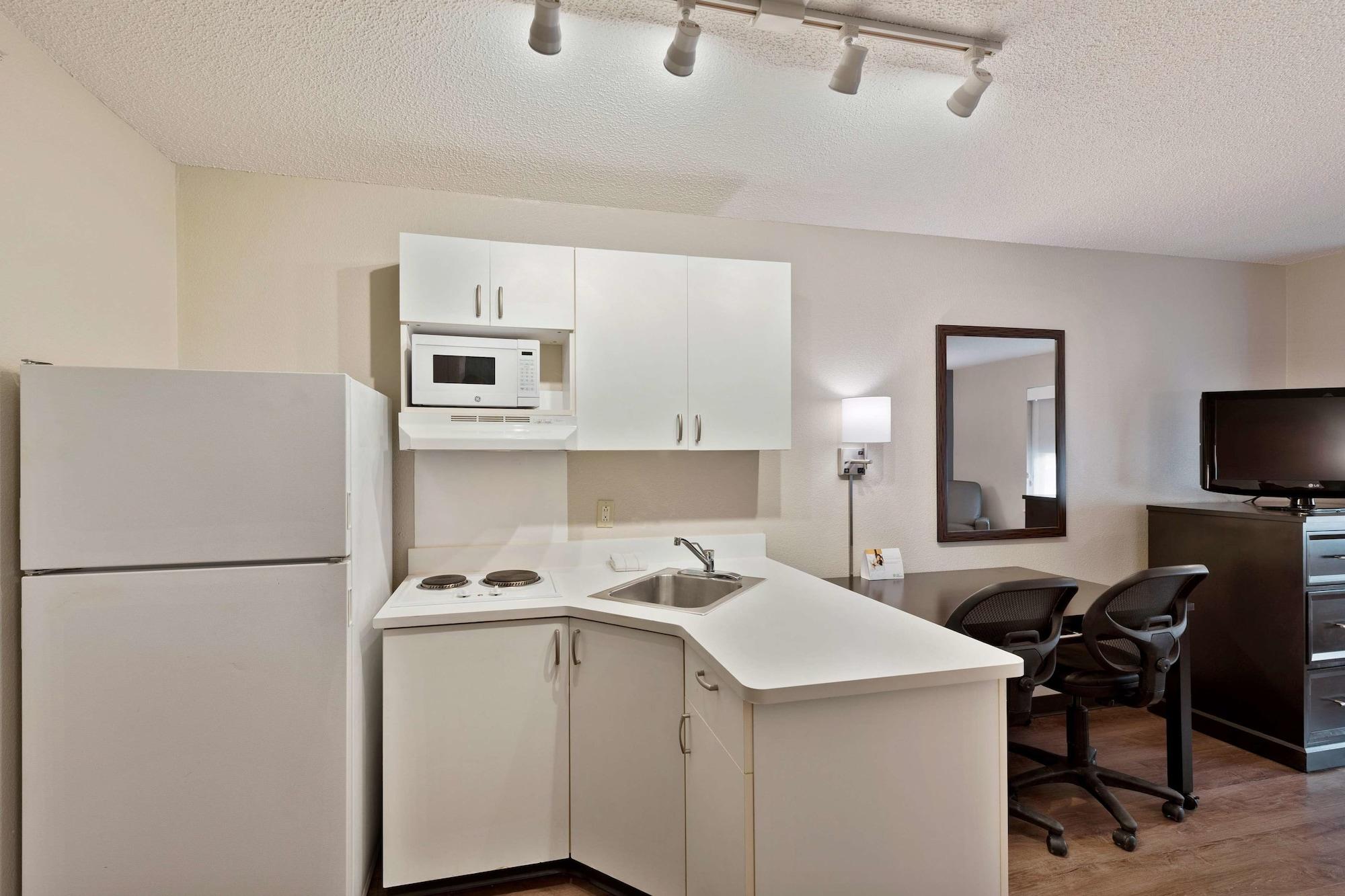 Extended Stay America Select Suites - Charlotte - Tyvola Rd Exteriör bild